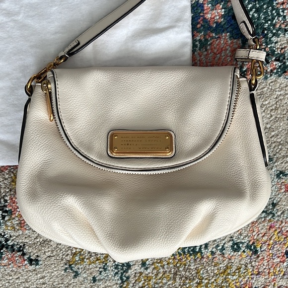 SOLD - MARC BY MARC JACOBS Small Crossbody Bag - Picture 3 of 9